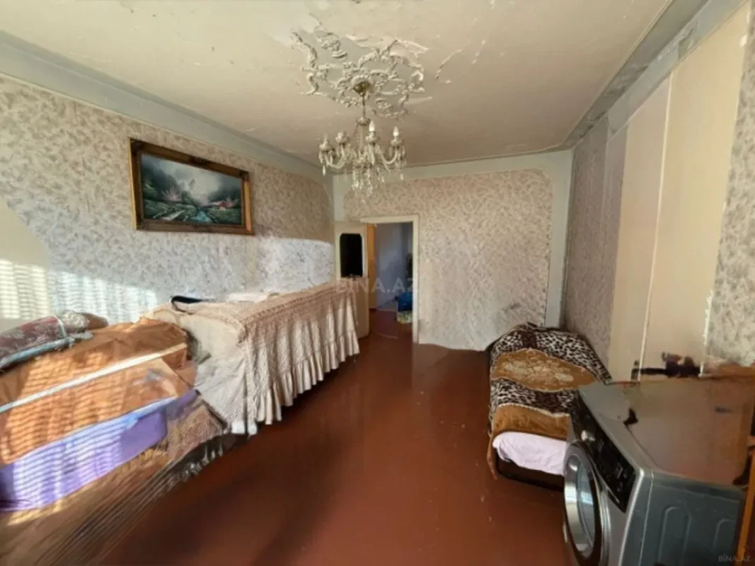 Satılır 4 otaqlı mənzil 110 m²