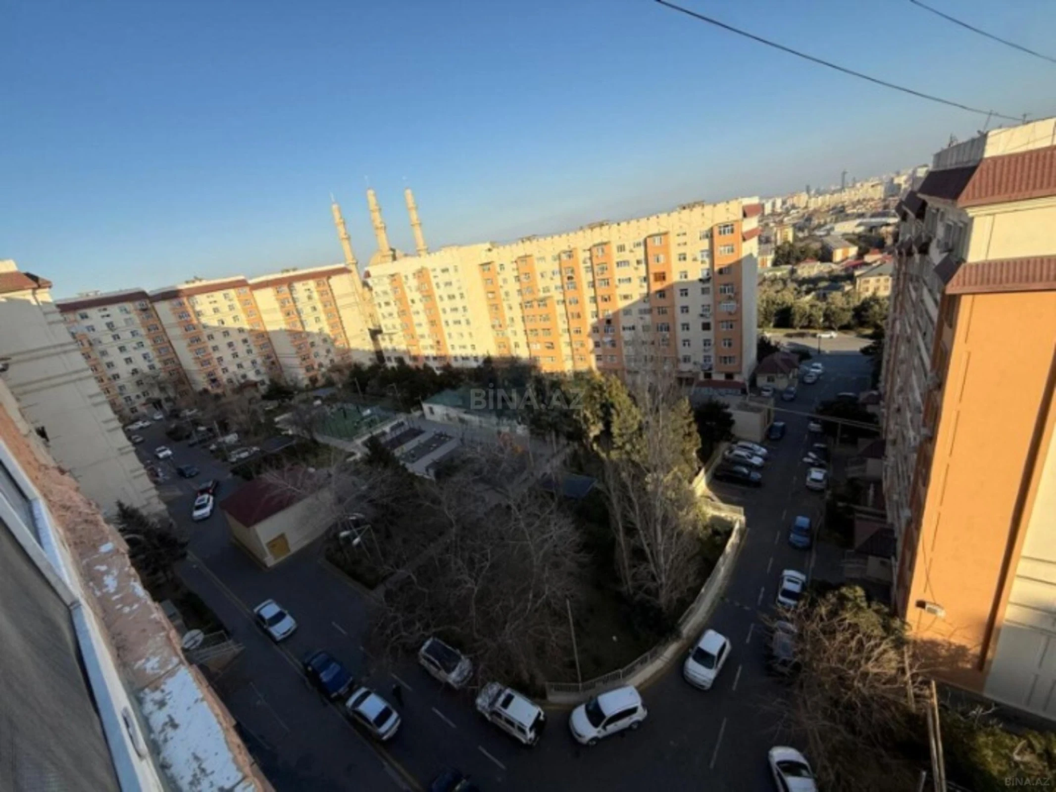 Satılır 4 otaqlı mənzil 110 m²