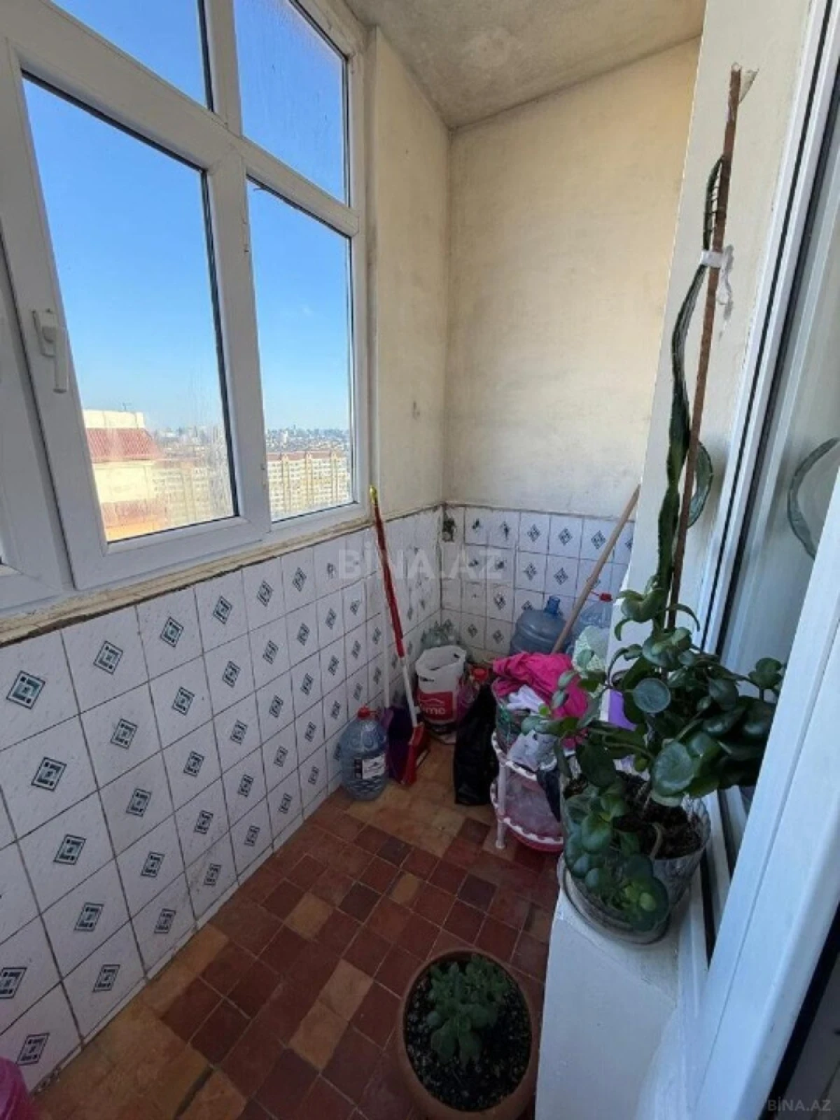 Satılır 4 otaqlı mənzil 110 m²