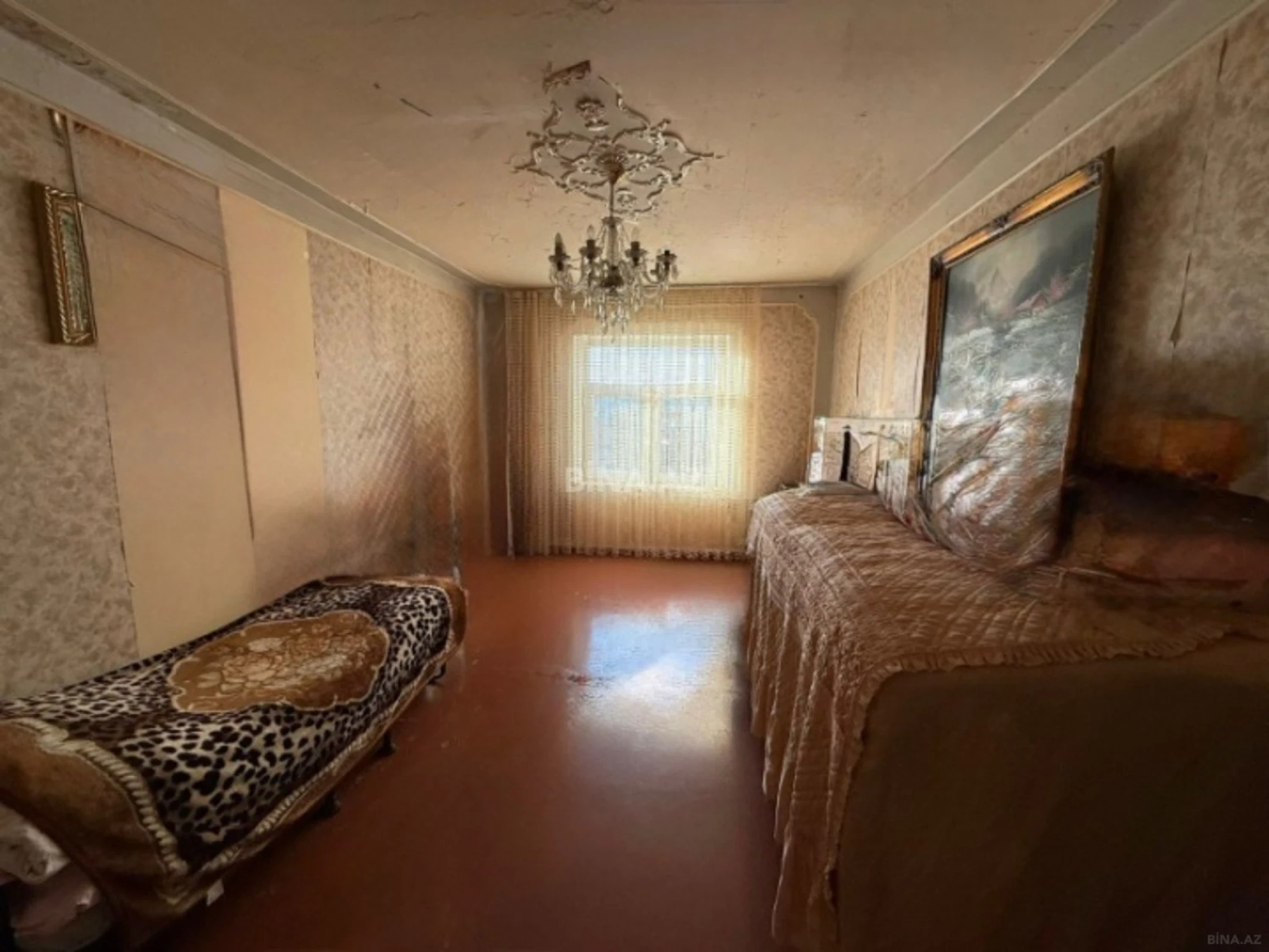 Satılır 4 otaqlı mənzil 110 m²