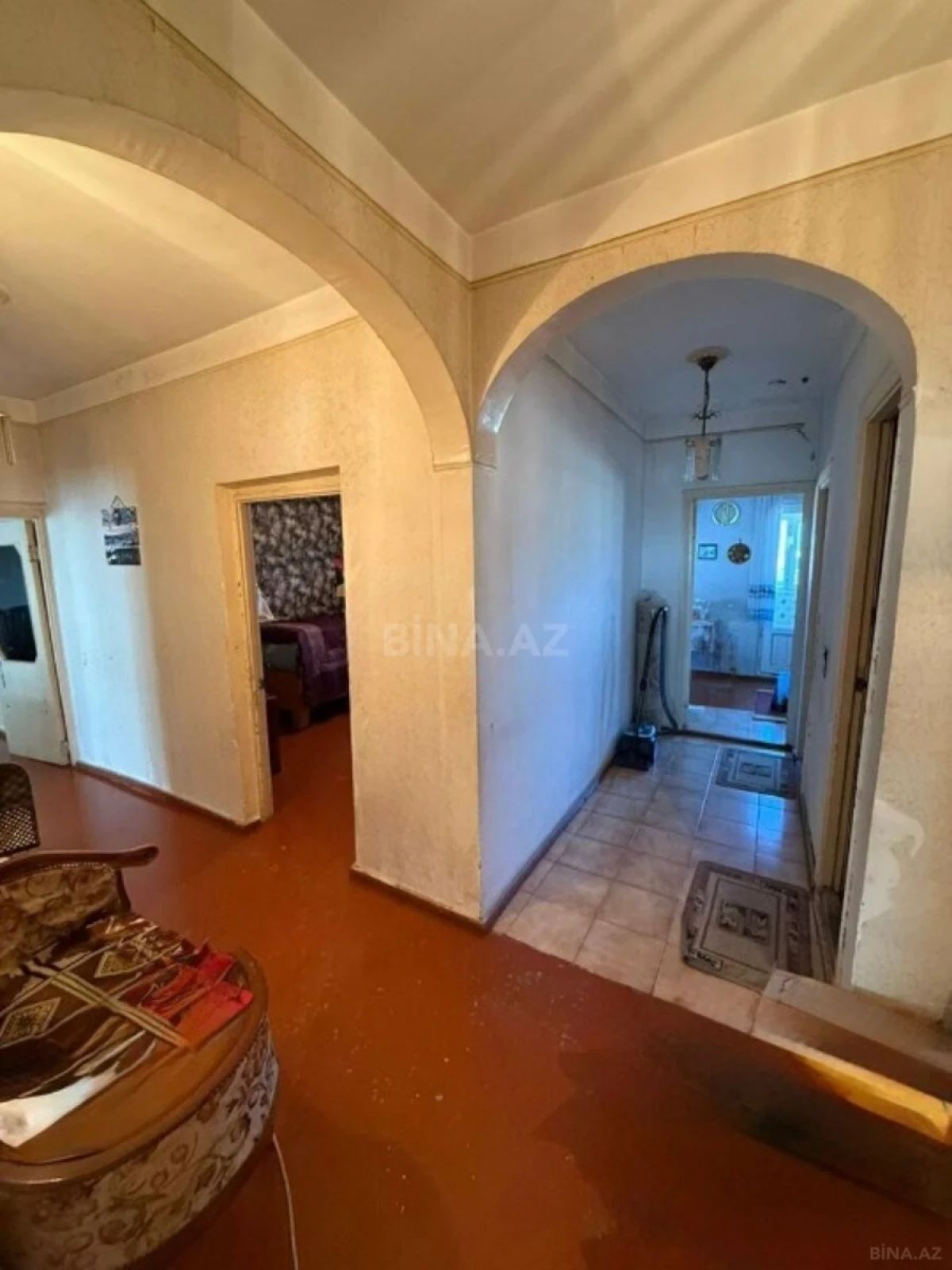 Satılır 4 otaqlı mənzil 110 m²