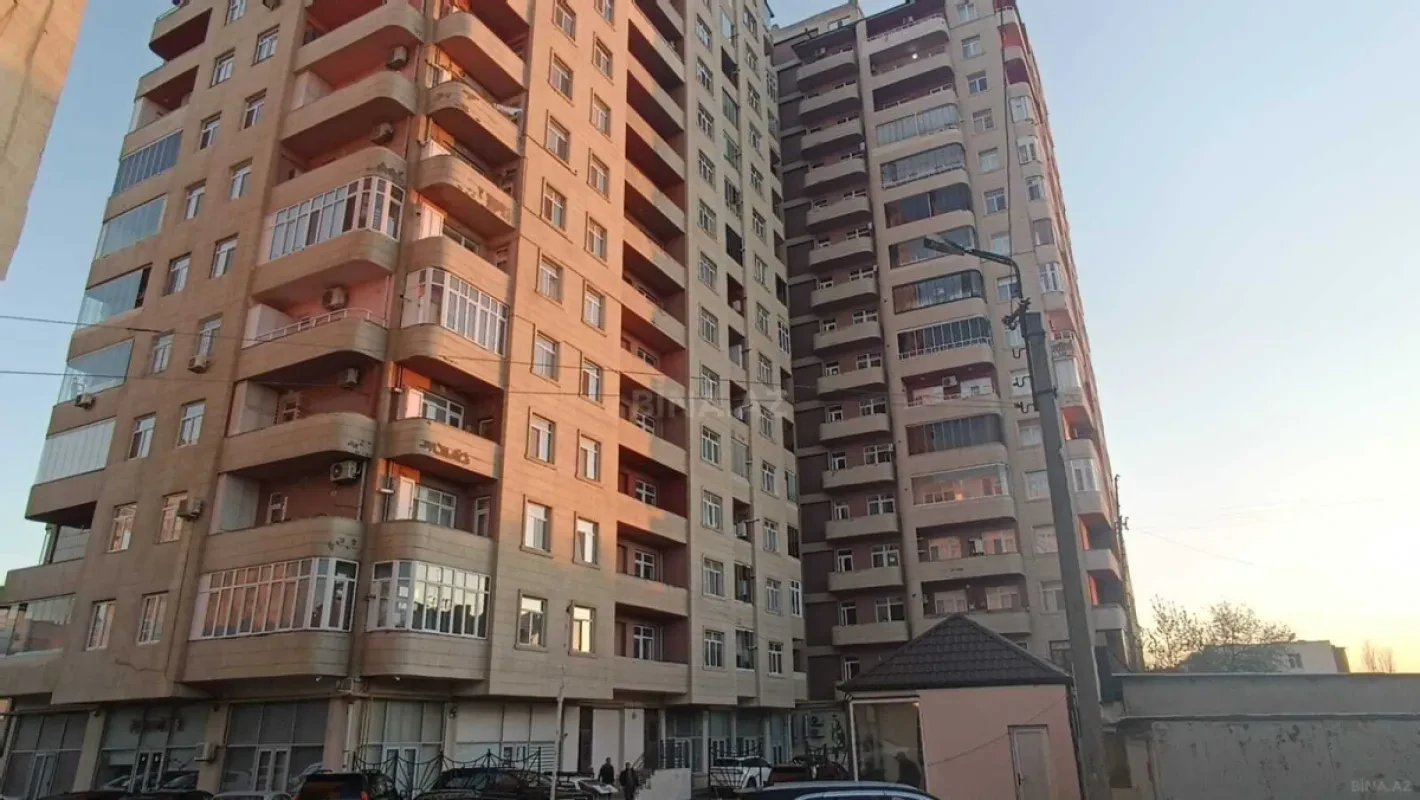 Satılır 3 otaqlı mənzil 102 m²