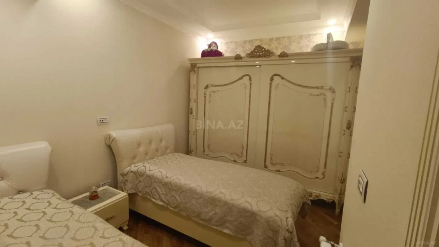 Satılır 3 otaqlı mənzil 102 m²