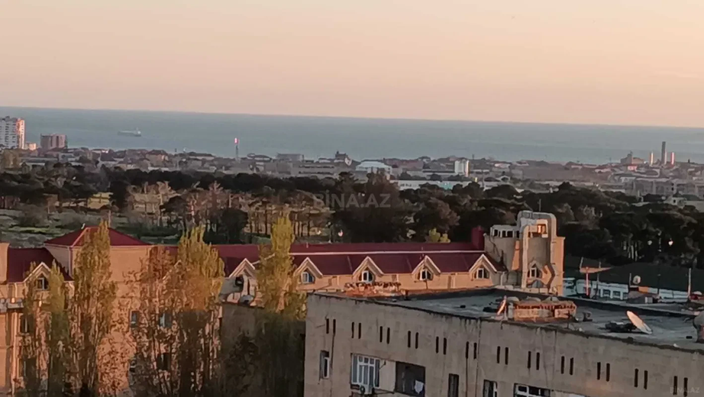 Satılır 3 otaqlı mənzil 102 m²