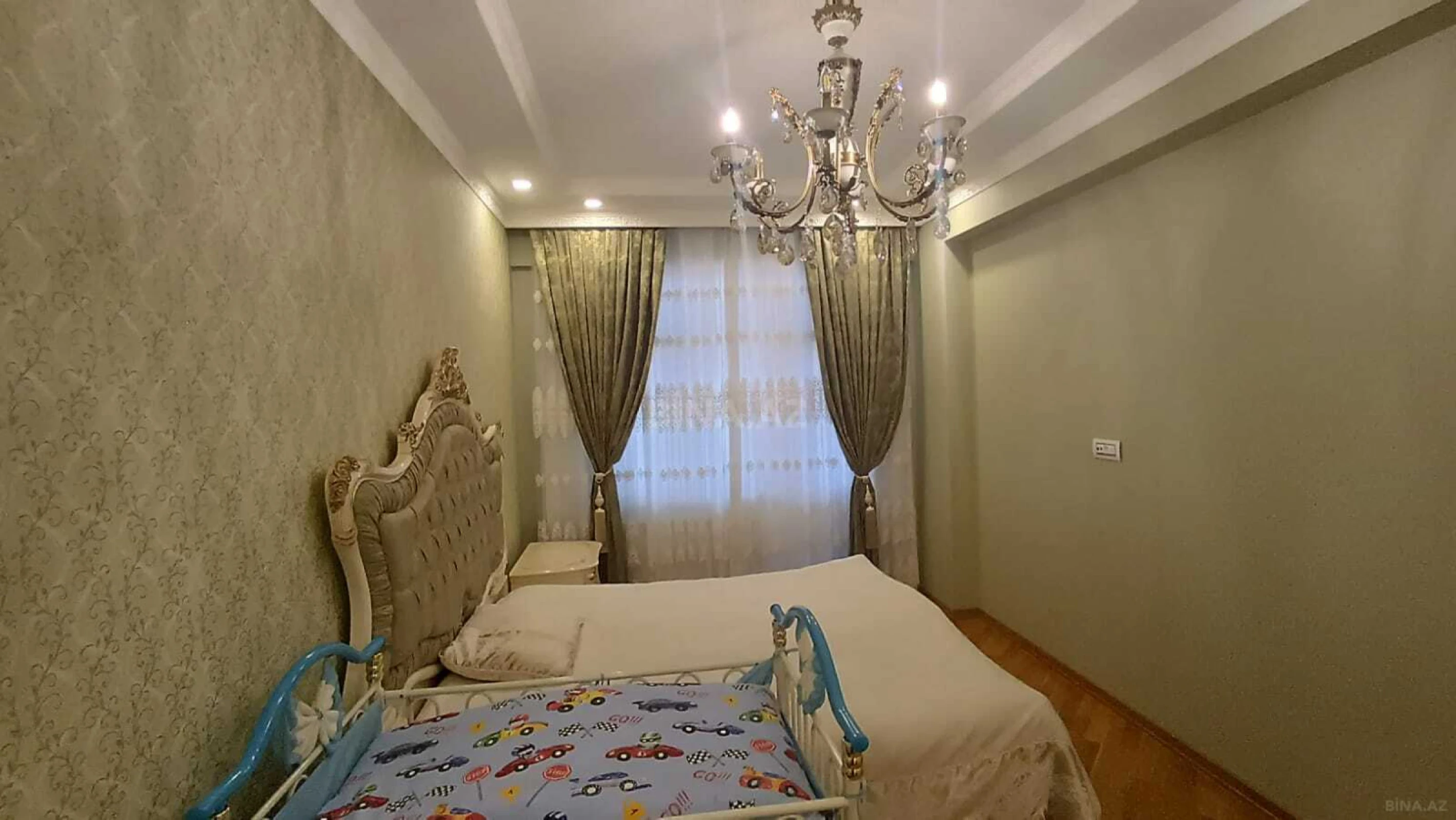 Satılır 3 otaqlı mənzil 102 m²