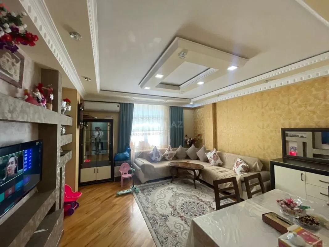 Satılır 3 otaqlı mənzil 90 m²