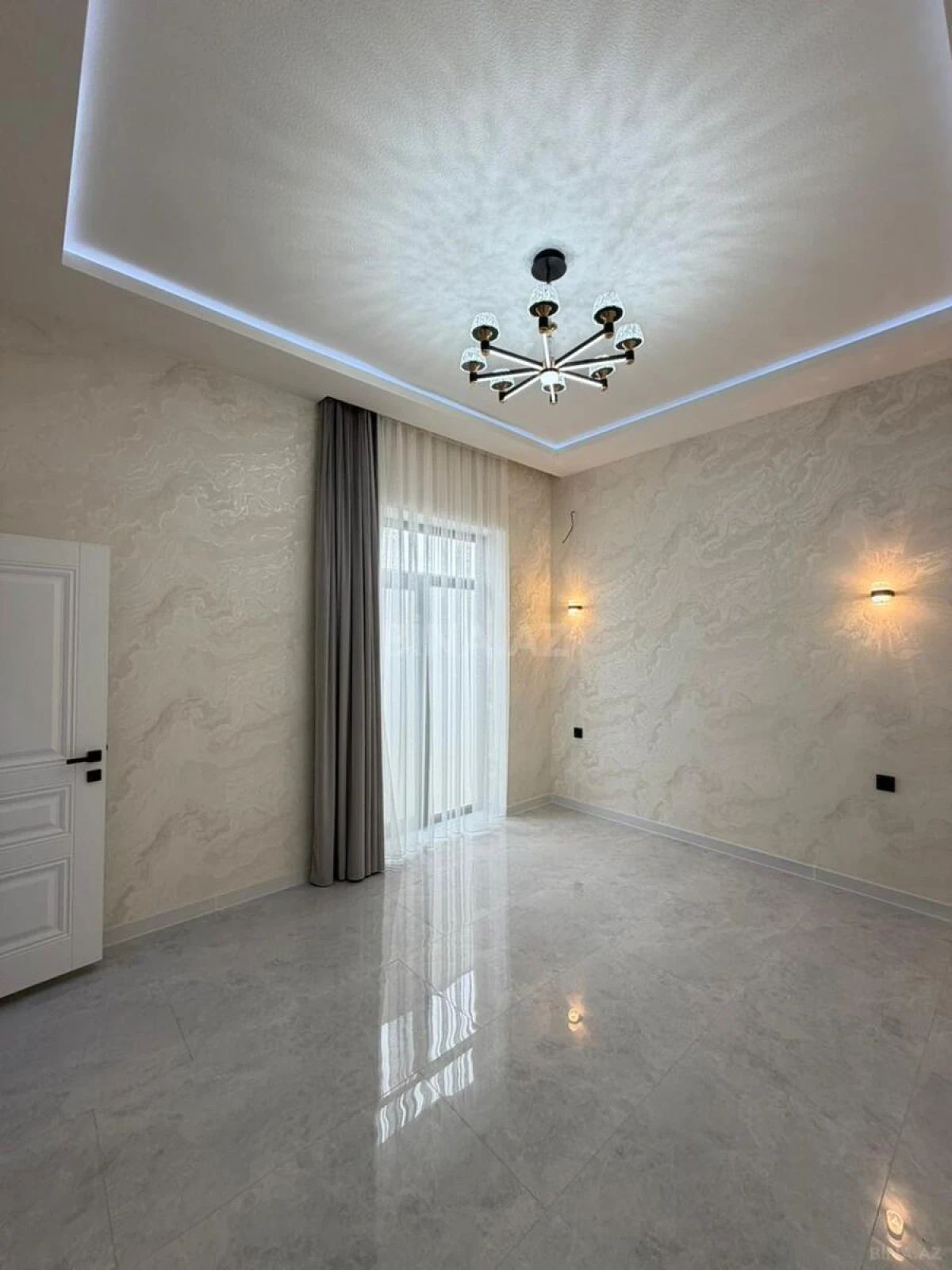 Satılır 4 otaqlı həyət evi 155 m²