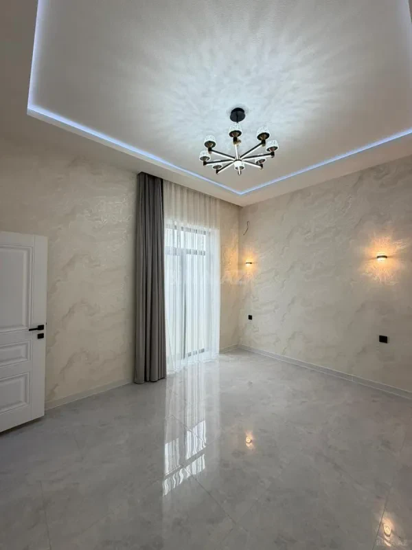 Satılır 4 otaqlı həyət evi 155 m²