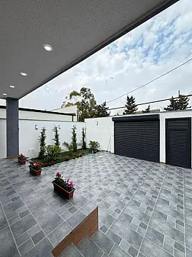 Satılır 4 otaqlı həyət evi 155 m²