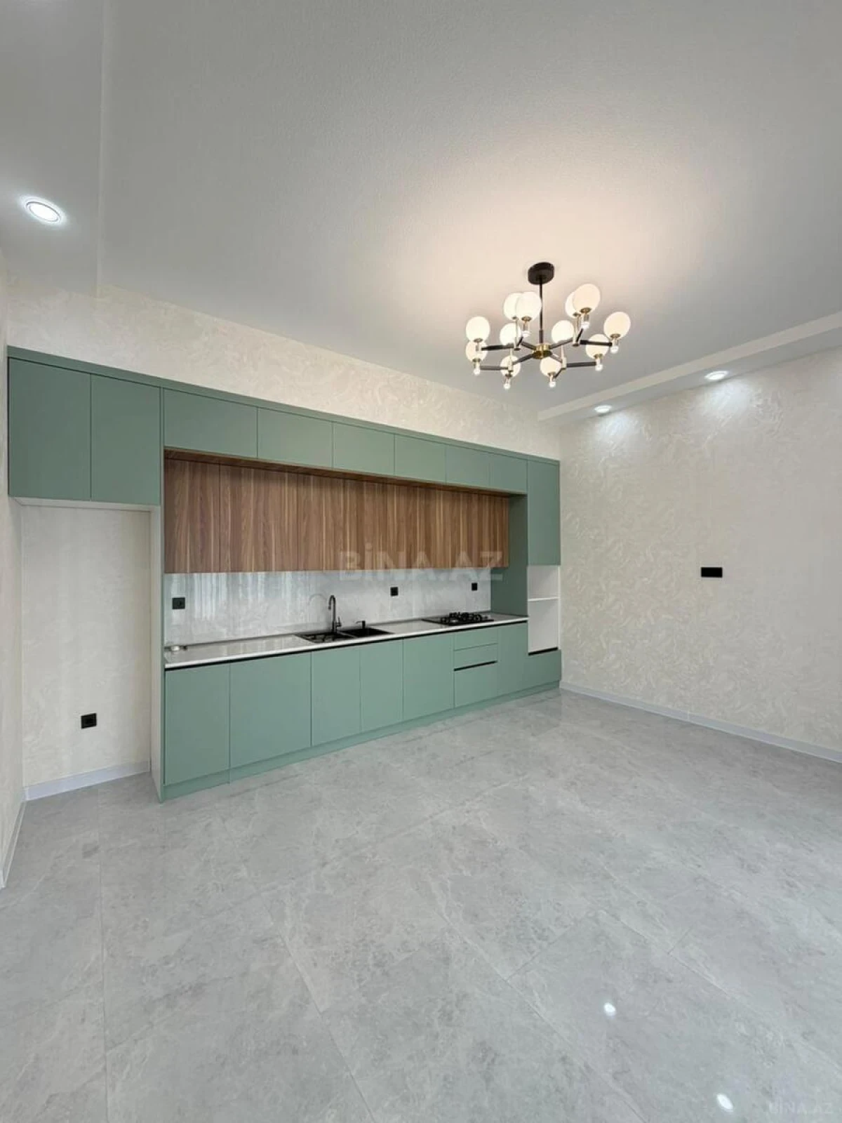 Satılır 4 otaqlı həyət evi 155 m²