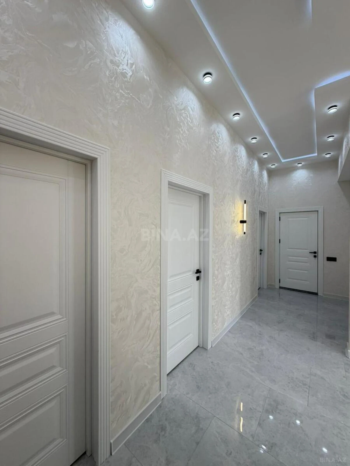 Satılır 4 otaqlı həyət evi 155 m²