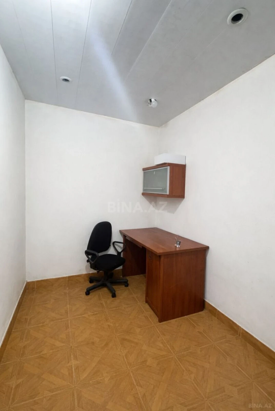 Satılır 2 otaqlı ofis 25 m²