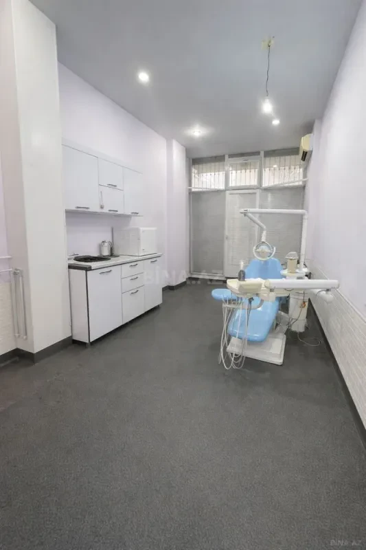 Satılır 2 otaqlı ofis 25 m²