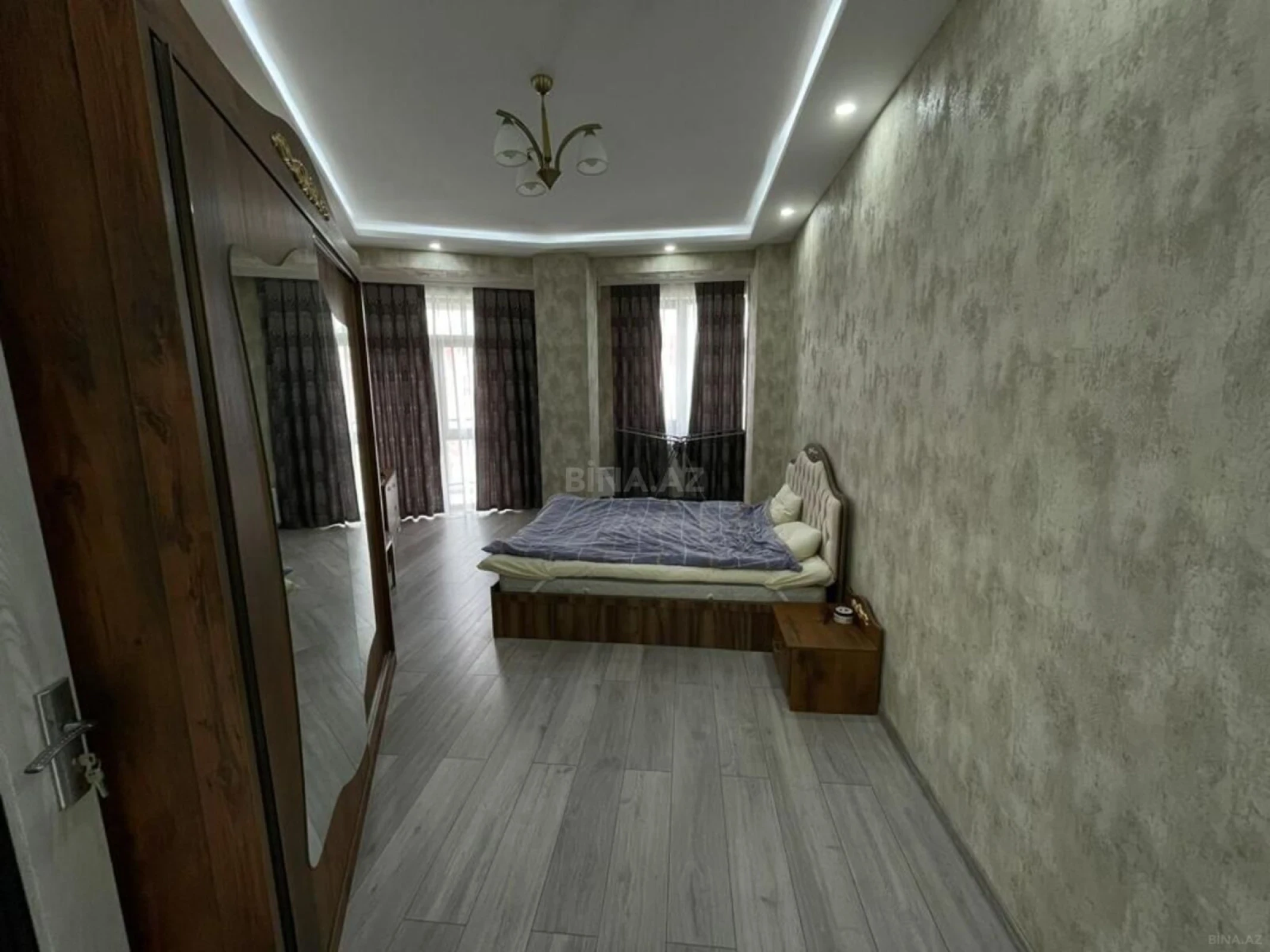 Kirayə verilir 2 otaqlı mənzil 100 m²