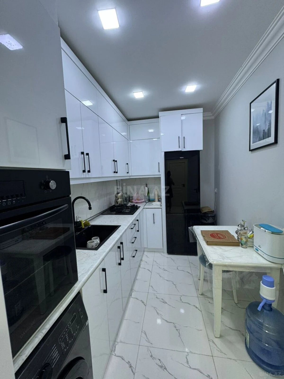Satılır 2 otaqlı mənzil 70 m²