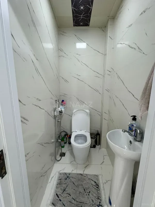 Satılır 2 otaqlı mənzil 70 m²