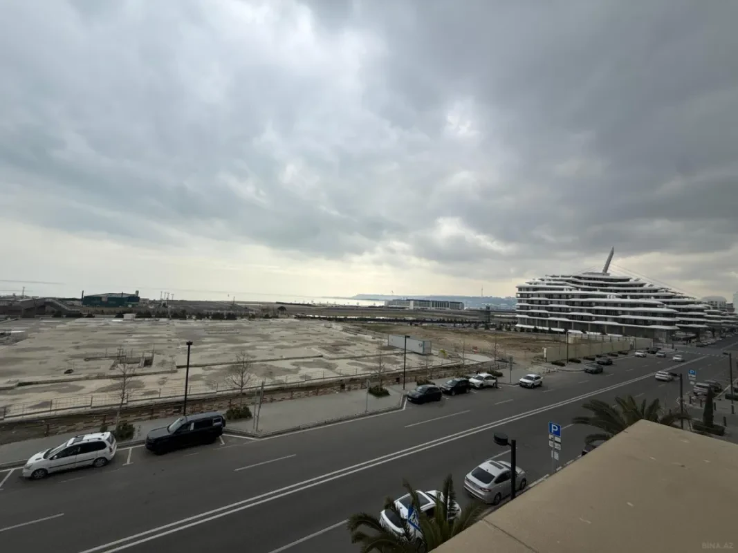 Satılır 3 otaqlı mənzil 112.4 m²