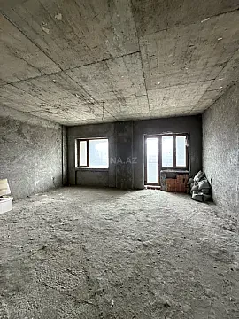 Satılır 4 otaqlı mənzil 207 m²