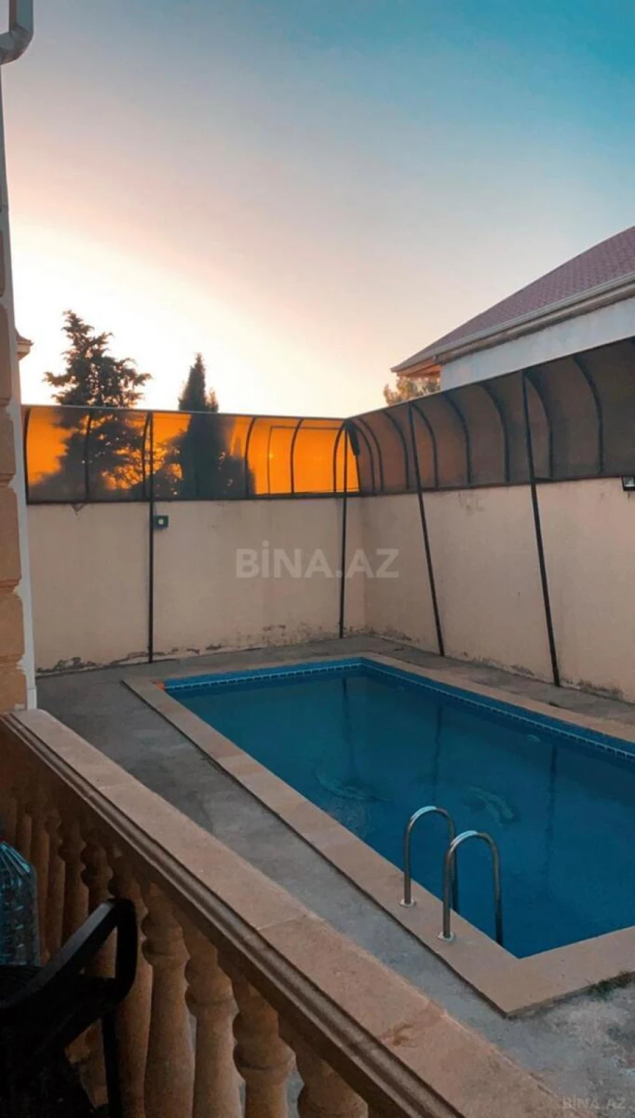 Satılır 5 otaqlı həyət evi 350 m²