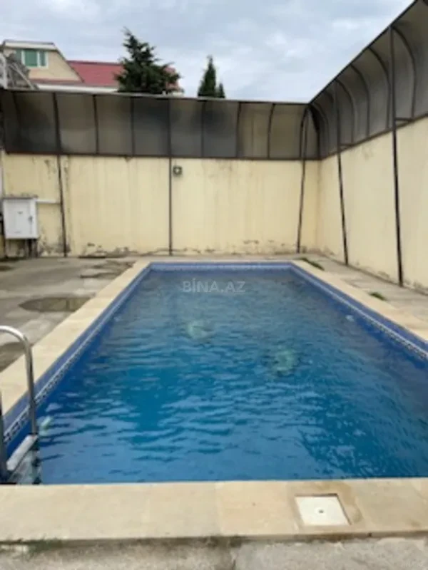 Satılır 5 otaqlı həyət evi 350 m²