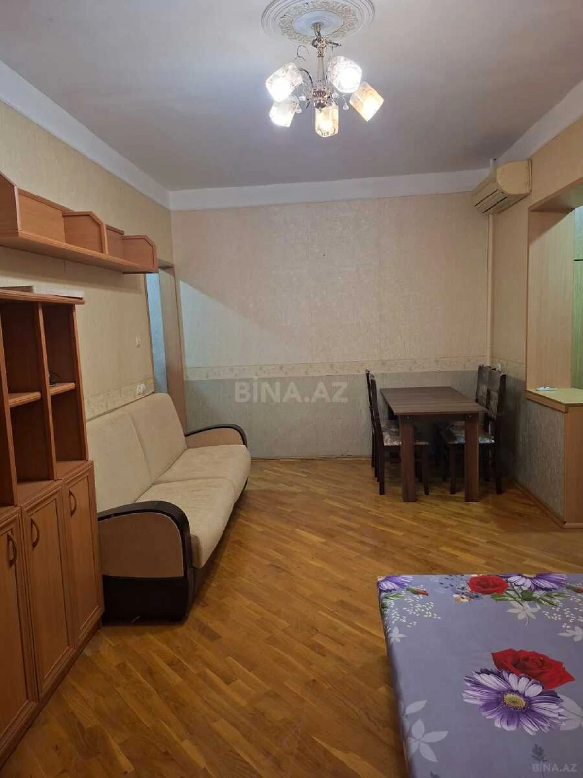 Kirayə verilir 1 otaqlı mənzil 40 m²