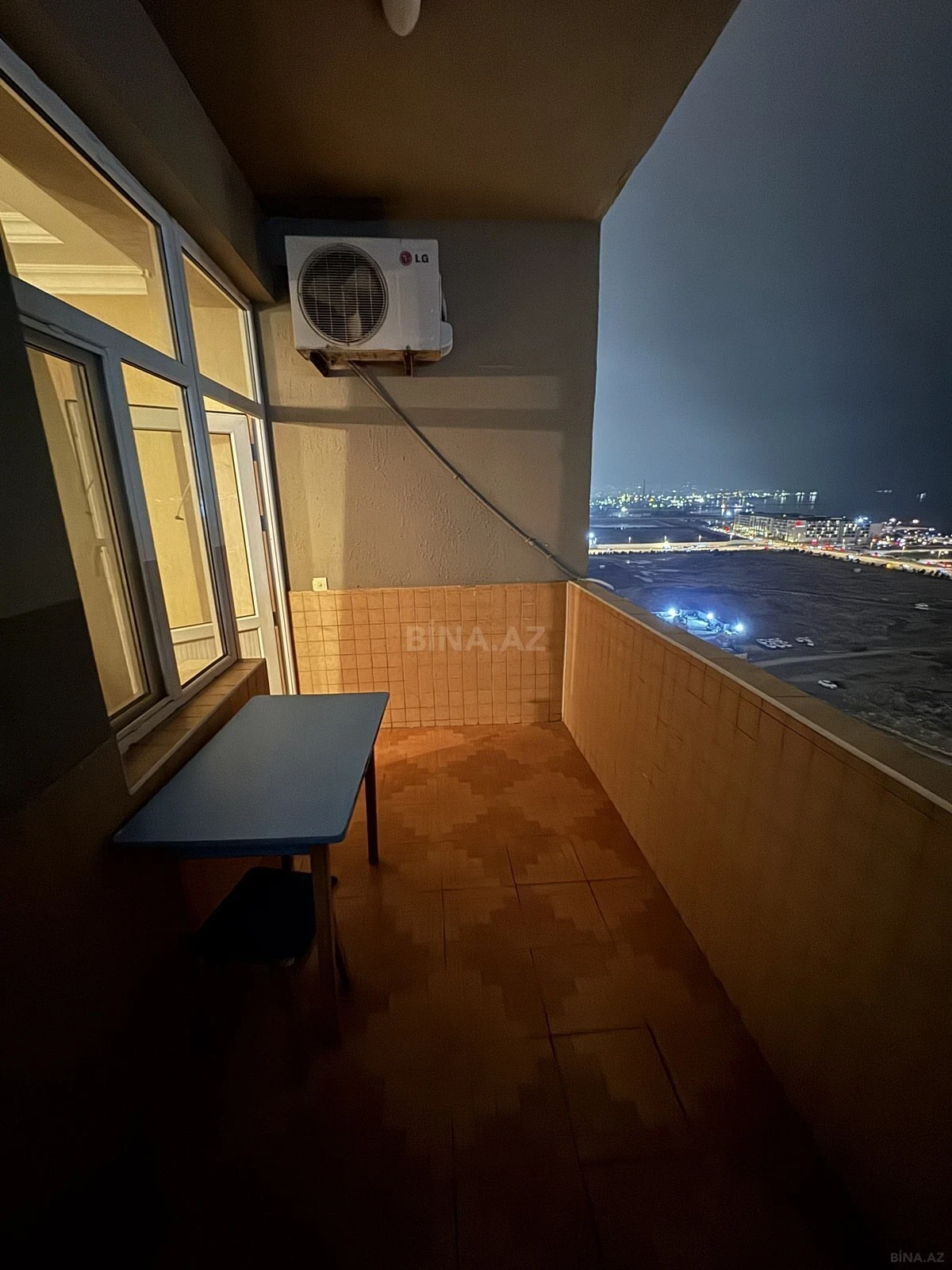 Kirayə verilir 3 otaqlı mənzil 115 m²