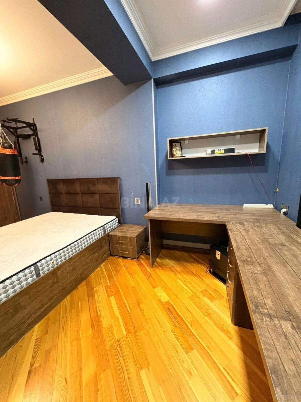 Satılır 6 otaqlı mənzil 222 m²