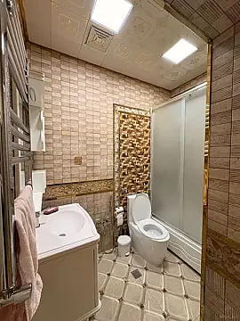 Satılır 6 otaqlı mənzil 222 m²