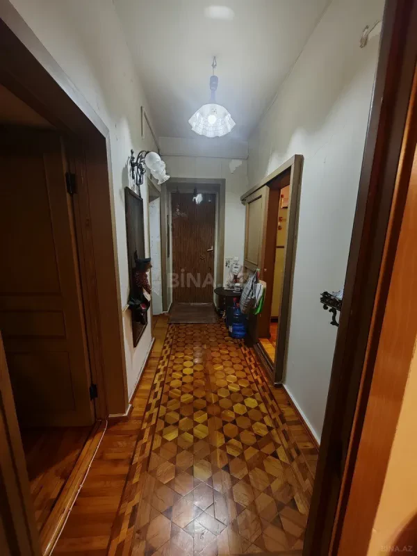Satılır 4 otaqlı mənzil 95 m²