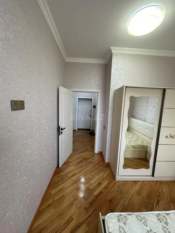 Kirayə verilir 2 otaqlı mənzil 55 m²