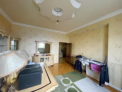 Satılır 3 otaqlı mənzil 120 m²