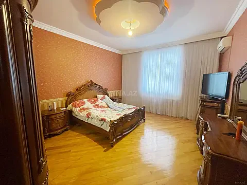 Satılır 3 otaqlı mənzil 120 m²