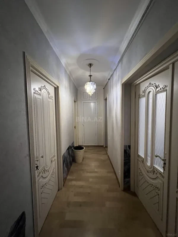 Satılır 4 otaqlı mənzil 100 m²