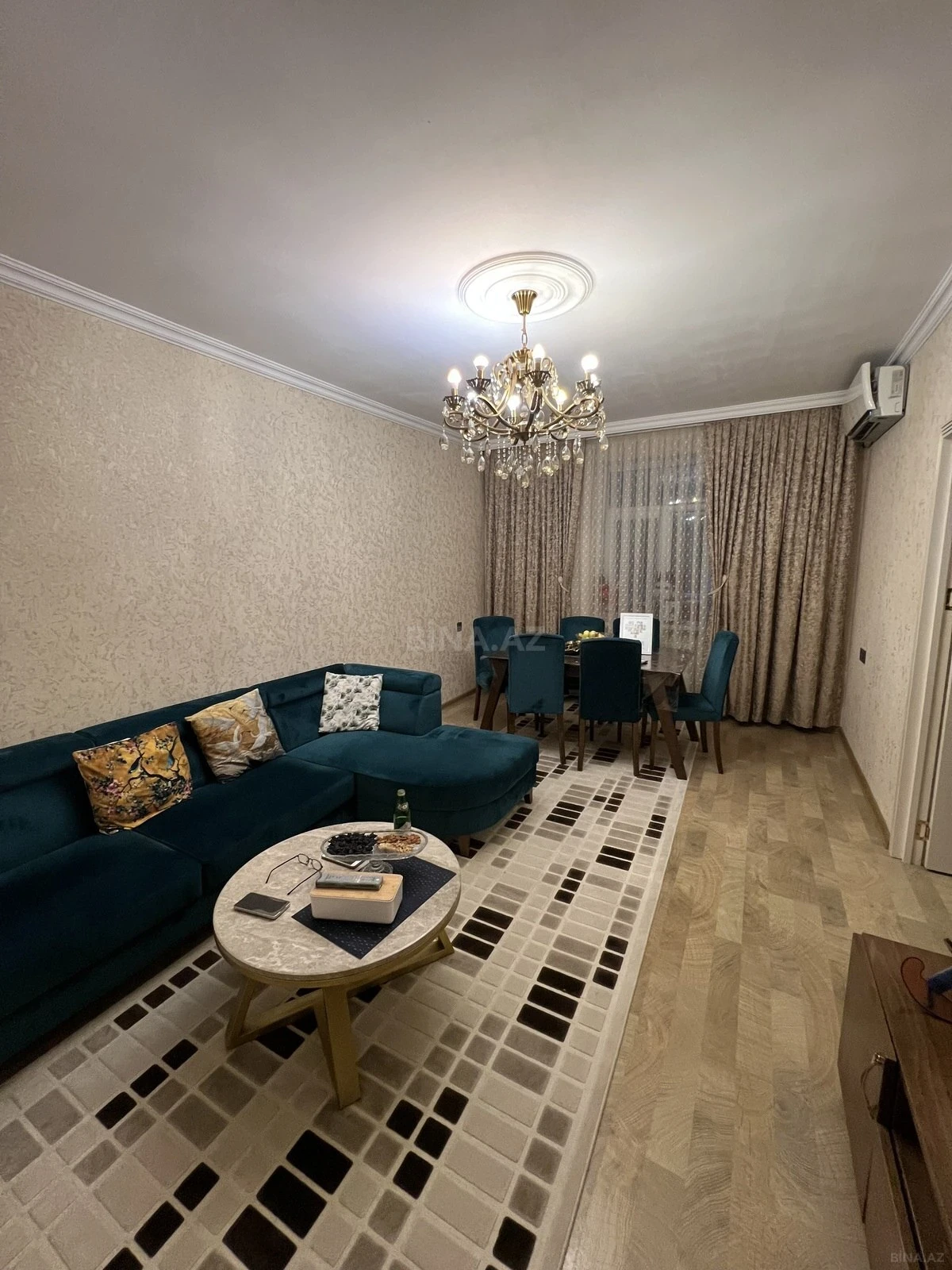 Satılır 4 otaqlı mənzil 100 m²