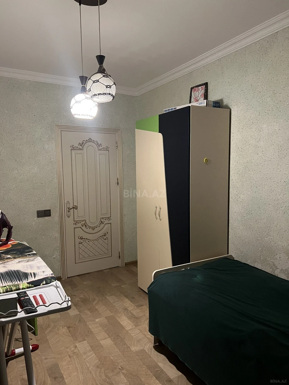 Satılır 4 otaqlı mənzil 100 m²