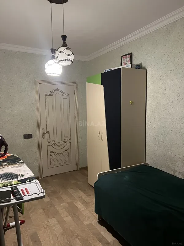 Satılır 4 otaqlı mənzil 100 m²