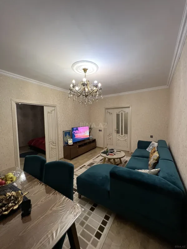Satılır 4 otaqlı mənzil 100 m²