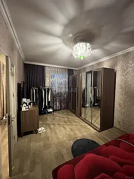 Satılır 4 otaqlı mənzil 100 m²