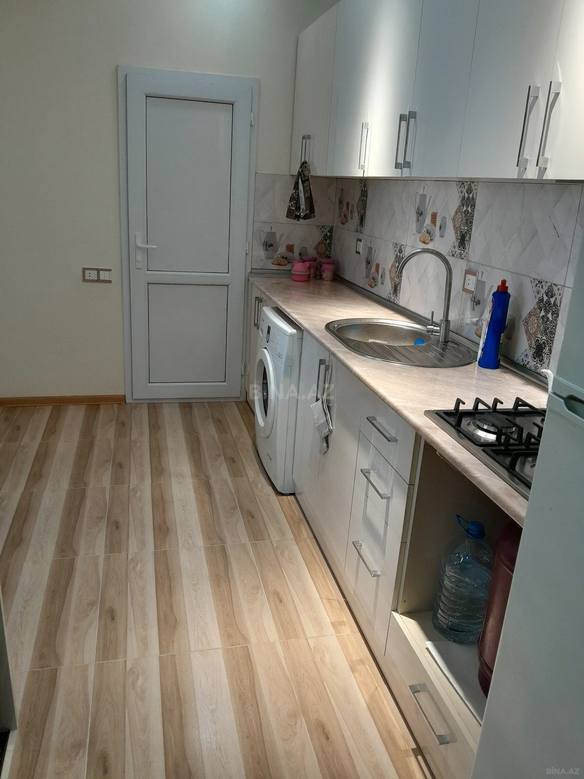Kirayə verilir 2 otaqlı mənzil 57 m²