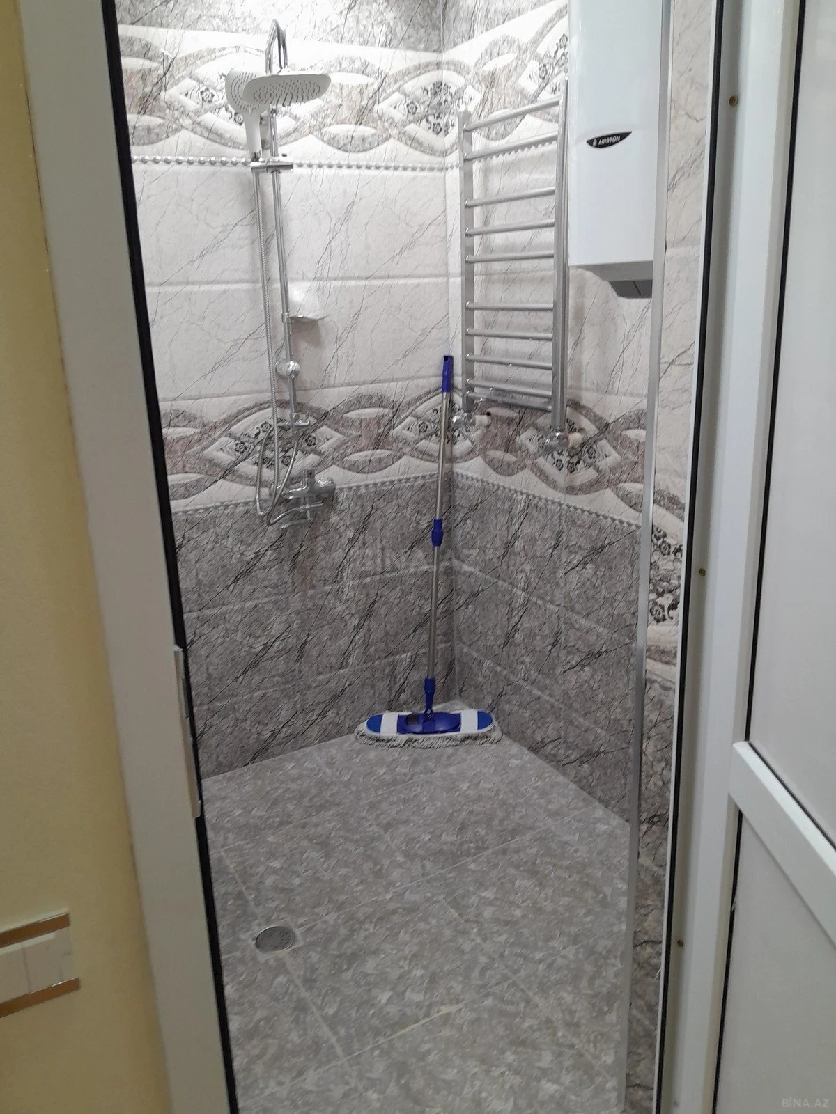 Kirayə verilir 2 otaqlı mənzil 57 m²