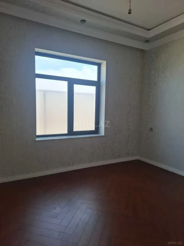 Satılır 5 otaqlı həyət evi 335 m²