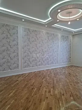Satılır 5 otaqlı həyət evi 335 m²