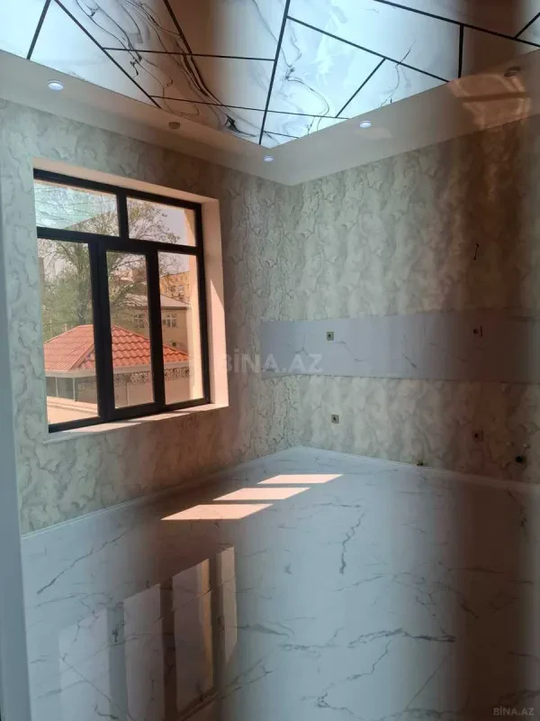 Satılır 5 otaqlı həyət evi 335 m²