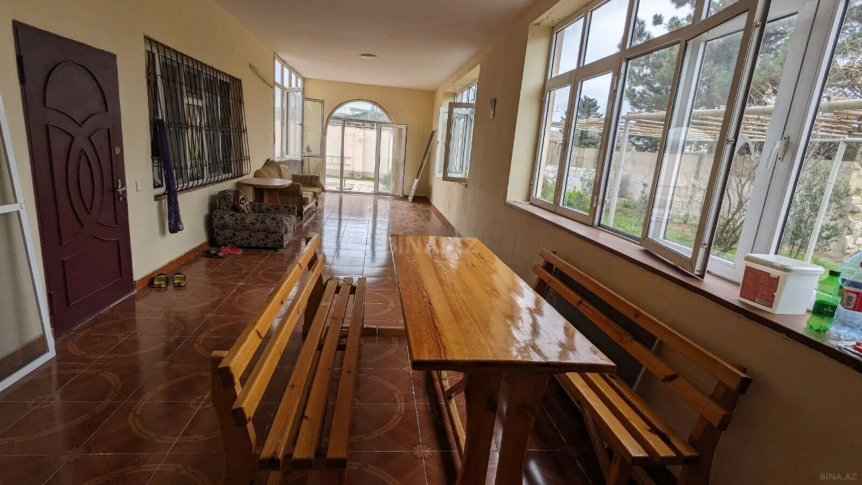Satılır 8 otaqlı həyət evi 156 m²