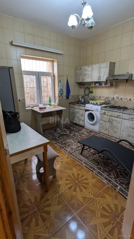 Satılır 8 otaqlı həyət evi 156 m²