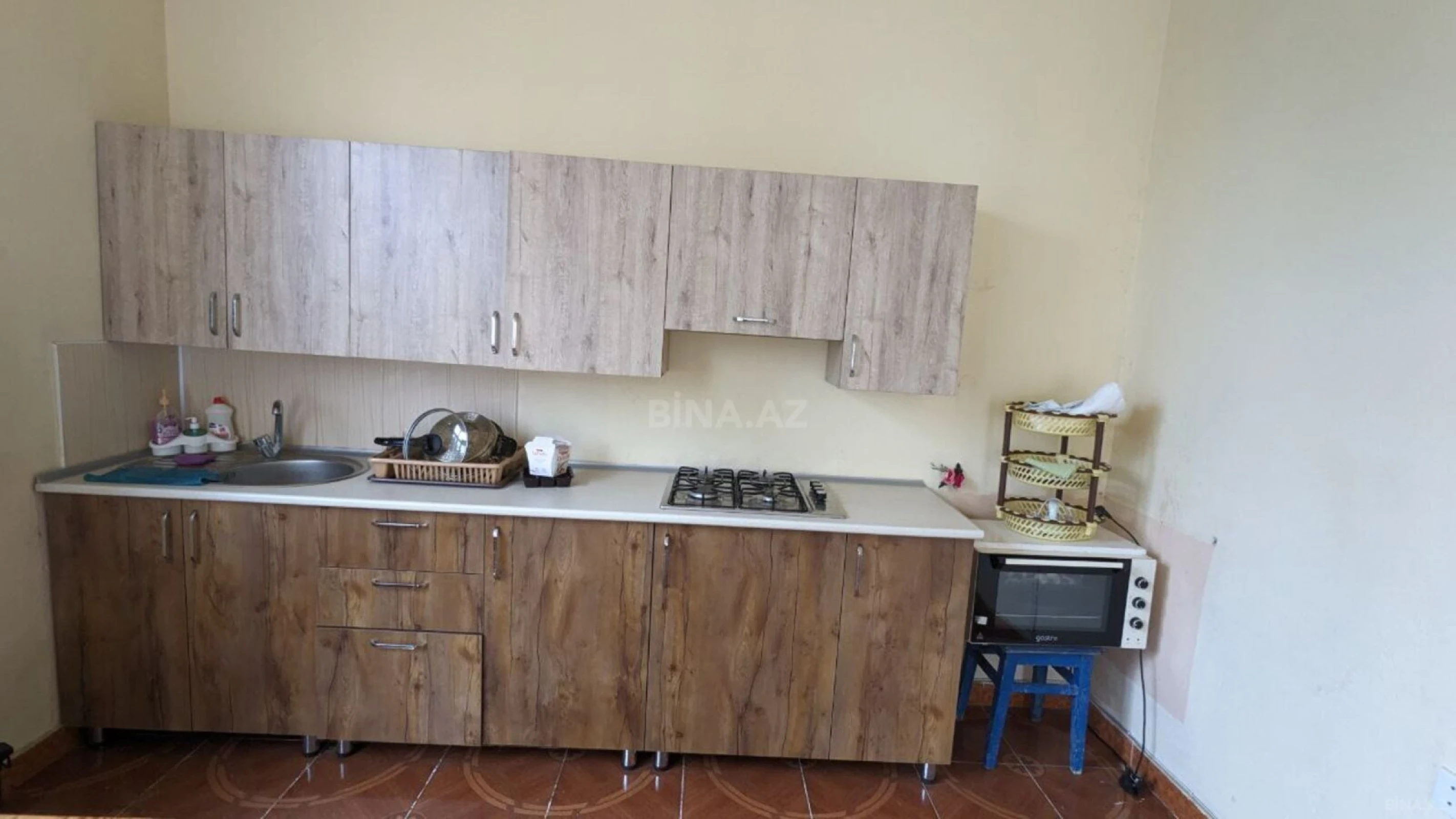 Satılır 8 otaqlı həyət evi 156 m²