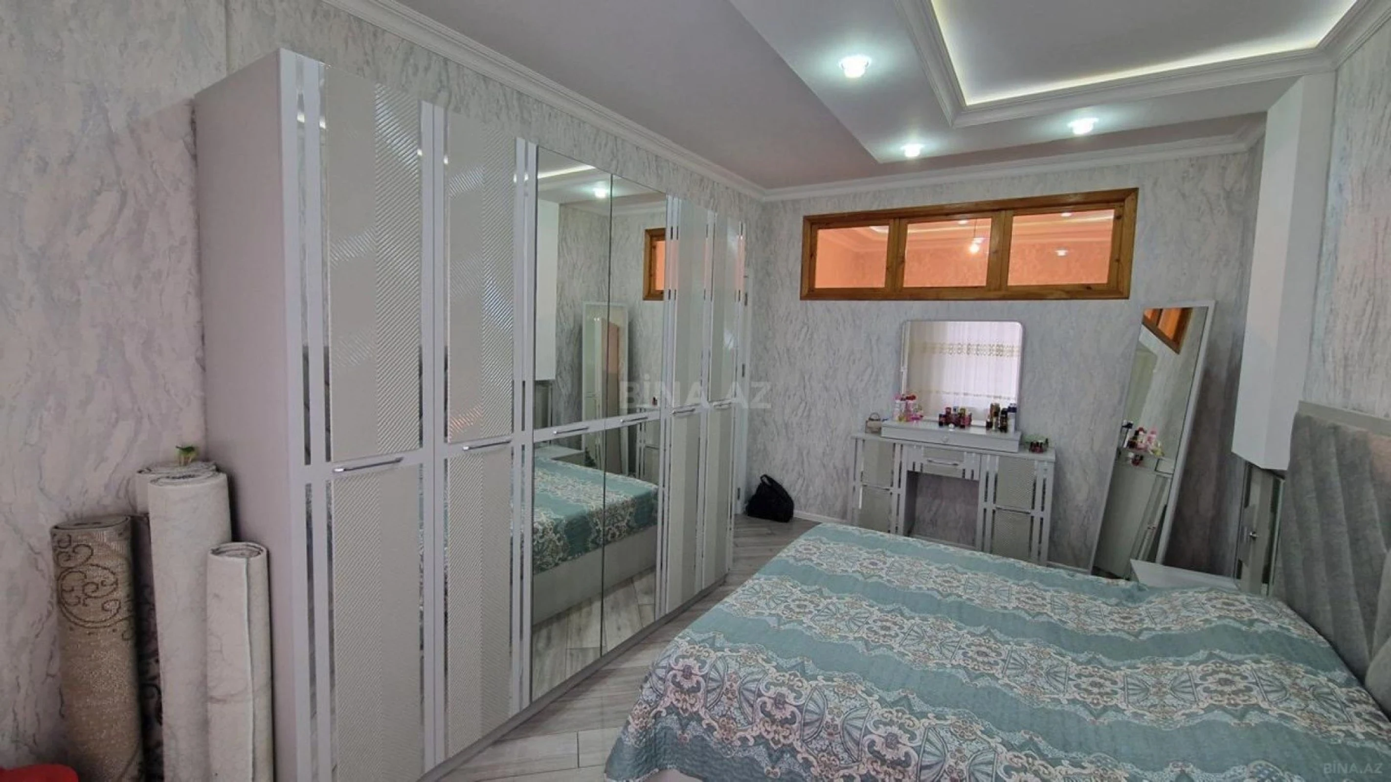 Satılır 3 otaqlı mənzil 70 m²