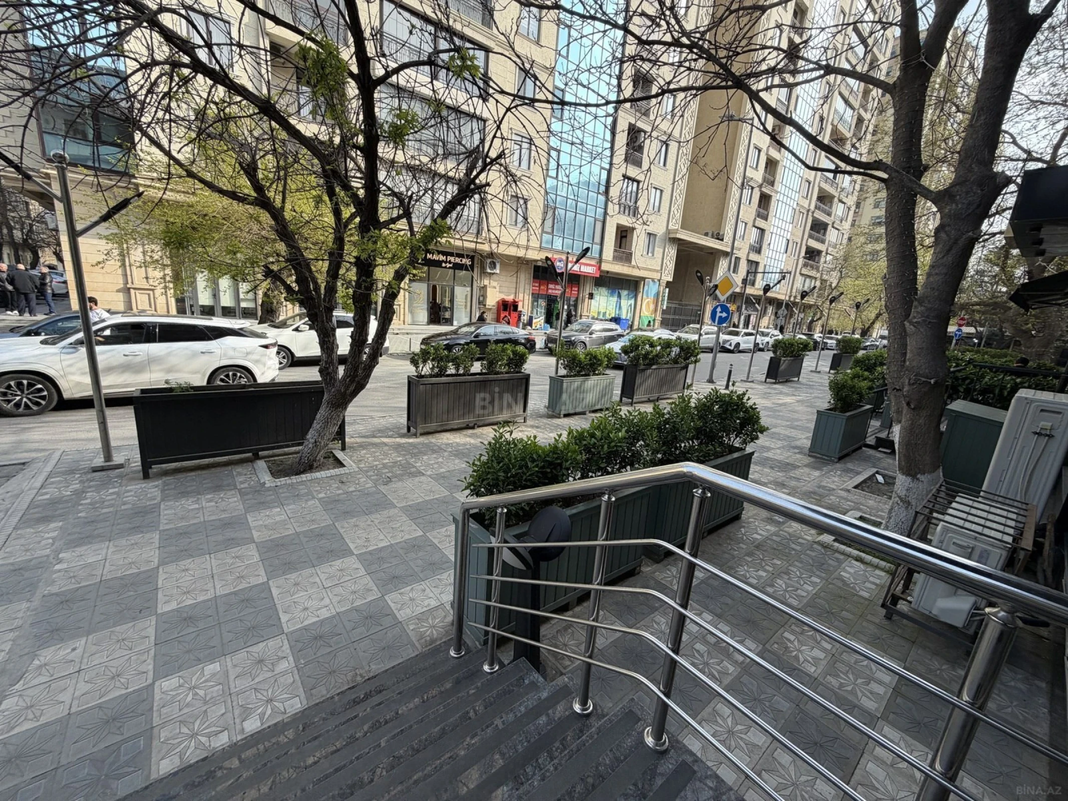 Kirayə verilir obyekt 120 m²