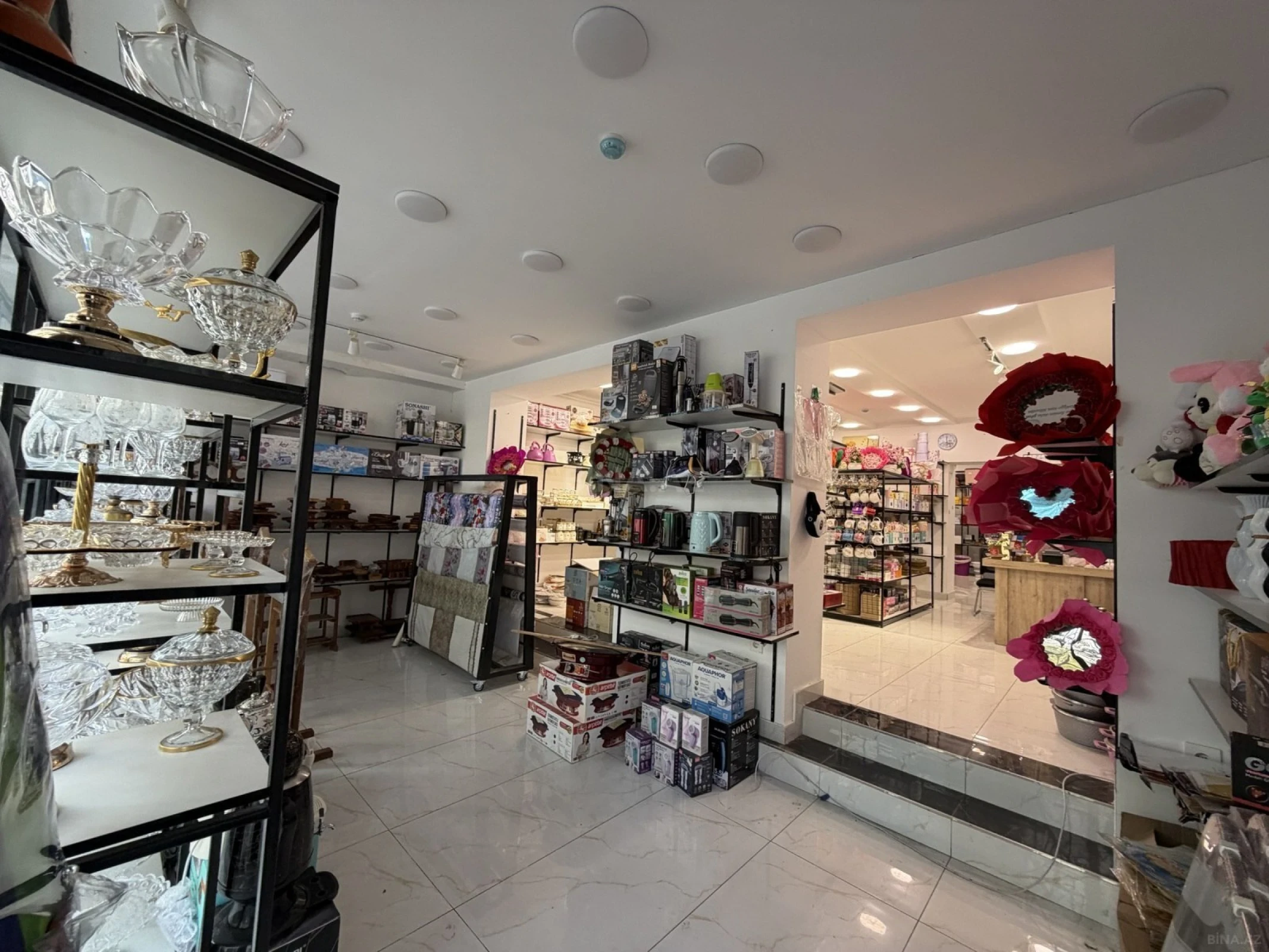 Kirayə verilir obyekt 120 m²