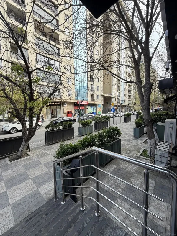 Kirayə verilir obyekt 120 m²